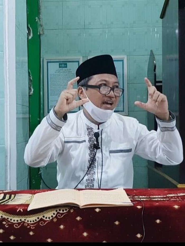 kolom hikmah