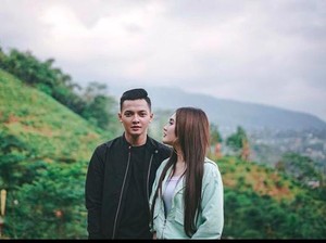 Nella Kharisma dan Dory Harsa Diam-diam Sudah Resmi Menikah!