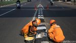 Pasukan Oranye Percantik Pembatas Jalan di Ibu Kota