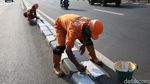 Pasukan Oranye Percantik Pembatas Jalan di Ibu Kota