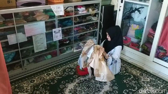 pengusaha sewa baju adat