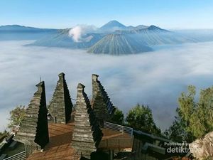 Kendala Bahasa Bikin Selebgram Bule Nekat ke Bibir Kawah Bromo
