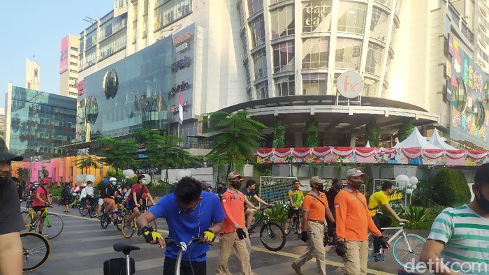 Suasana kawasan Sudirman-Thamrin saar CFD ditiadakan