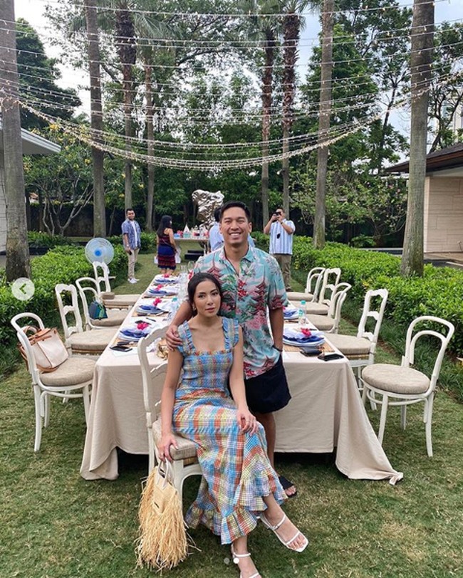 Vannya Istarinda yang kini menjadi istri Arya Bakrie merupakan lulusan S-1 jurusan arsitektur Universitas Indonesia dan Universitas Curtin, Australia. Foto: Dok. Instagram @vannya.istarinda, @linguling, @bennusorumba