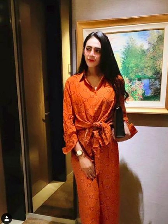 Vernita Syabilla Vernita Syabilla nikmati hari