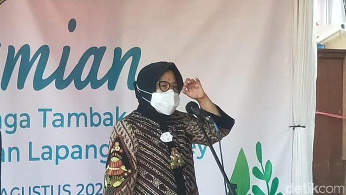 Risma Pamit ke Warga Surabaya