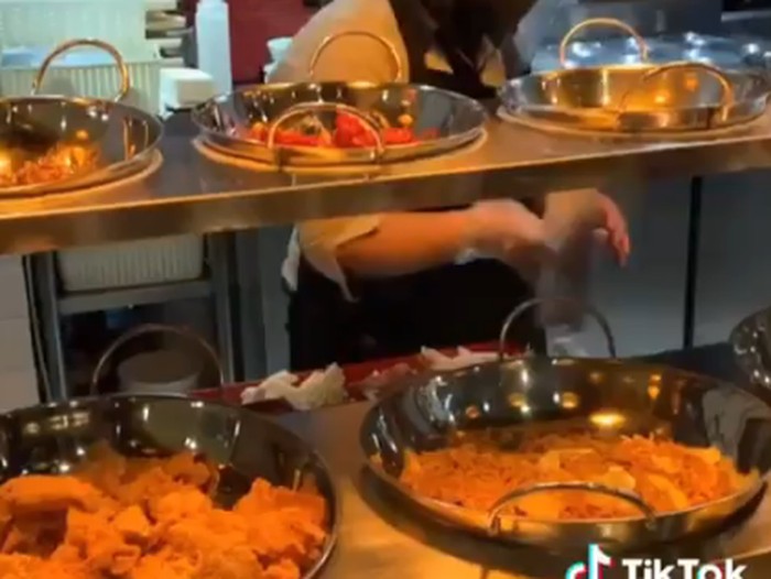 warteg Restoran Korea dan Jepang Ala Warteg di Yogyakarta