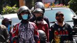 Detik-detik Pengendara Ambil Sikap Sempurna di Jalan Merdeka