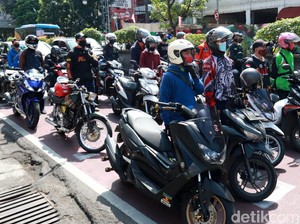 Video Pengendara di Bandung Matikan Mesin-Sikap Sempurna