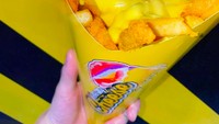 Sering kali HyunA hanya mengunggah foto-foto makanan favoritnya. Seperti snack gorengan yang berlumur saus keju ini. Kelihatannya enak ya? Foto: Instagram hyunah_aa