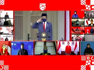 Jokowi Pimpin Upacara Penurunan Bendera Merah Putih di Istana