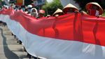 Kala Bendera Merah Putih Terpanjang di RI Berkibar