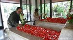 Makam Bung Hatta dan Buya Hamka Ramai Peziarah