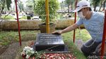 Makam Bung Hatta dan Buya Hamka Ramai Peziarah