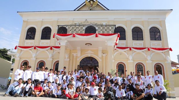 Masyarakat Indonesia yang berada di Phnom Penh, Kamboja memperingati HUT ke-79 Republik Indonesia