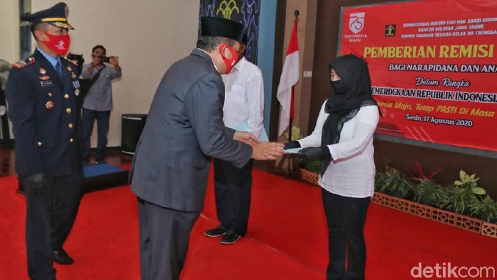penyerahan remisi di Rutan Trenggalek