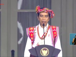 Filosofi Baju Adat Timor Tengah Selatan yang Dipakai Jokowi