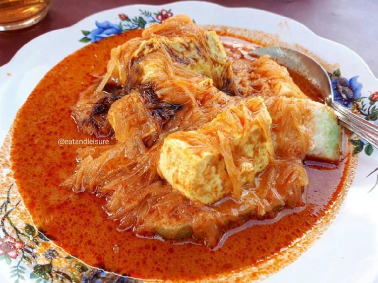 Sarapan Kupat Tahu Padalarang yang Banjir Kuah Pedas Gurih