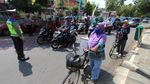 Sikap Sempurna Warga hingga Presiden Saat Detik-detik Proklamasi