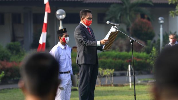 PBSI menggelar upacara HUT ke-75 RI.