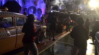 Konser musik berkonsep drive-in ini menjadi hiburan alternatif bagi warga di tengah pandemi. Pasalnya, konser drive-in ini dapat disaksikan warga dari dalam mobil. Penonton dapat menyaksikan konser dengan menempatkan mobilnya di garis kotak yang telah disediakan dan berbagai protokol kesehatan pencegahan COVID-19 lainnya.