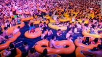 Wahana itu telah membatasi kunjungan wisatawan sebanyak 50 persen dari kapasitas normal. Mereka menerima kunjungan 15.000 orang setiap minggunya. Tempat itu juga menawarkan diskon setengah harga khusus untuk pengunjung wanita. Foto: CNN