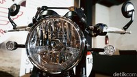 Bonneville T100 Bud Ekins dibanderol Rp 390.000.000.