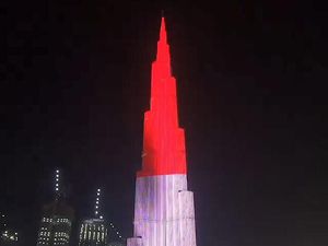 Gemerlap Merah Putih di Gedung Burj Khalifa