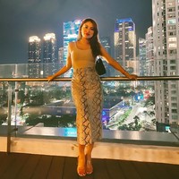 Selain itu, Cynthia juga menjalani trader dan investor. Meski sibuk di rumah mengurus suami dan anak, namun Cynthia pun sibuk bermain saham.  Foto: Instagram