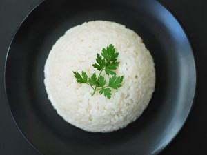 Apa Benar Sarapan Nasi Bikin Gemuk? Cek 5 Fakta Soal Nasi Ini