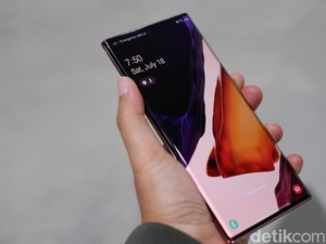 Daftar HP Samsung yang Dapat Tiga Kali Update Android Terbaru