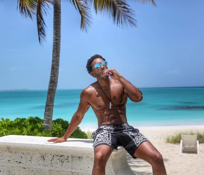 Ludacris terbang ke Pulau Turks and Caicos untuk menikmati udara pantai dan menginap di rumah panti mewah. Foto: Instagram