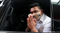 Seperti diketahui, Bobby telah mendapatkan rekomendasi PDIP untuk menjadi calon Wali Kota Medan pada Selasa (11/8). Dia berpasangan dengan Aulia Rachman, yang merupakan anggota DPRD Fraksi Gerindra. Sebelumnya, Golkar memberikan dukungan kepada putra Presiden Jokowi, Gibran Rakabuming Raka, yang maju di Pilwalkot Solo 2020. Dukungan kepada Gibran, yang berpasangan dengan Teguh Prakosa, diberikan Golkar pada Rabu (12/8) pekan lalu.