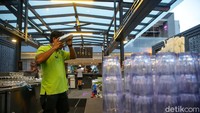Le Giant mulai buka di tanggal 20 Maret. Memang saat itu mulai diumumkan adanya COVID-19.