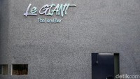 Le Giant, adalah klub pantai di tengah kota pertama di kawasan Legian, Bali. Namun, kelahirannya berbarengan dengan merebaknya virus Corona di Tanah Air.