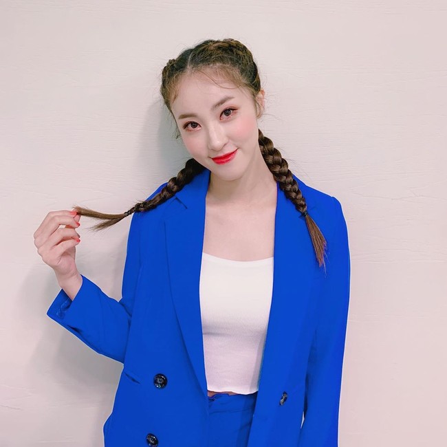 Blastar sendiri debut 31 Juli lalu dengan single One Way. Moon Jinsil didaulat sebagai seorang lead vocalist dan lead dancer dalam grup beranggotakan lima member itu. Untuk pertama kalinya, ia menggunakan nama asli yakni Jinsil. Foto: Instagram @ dal_true_