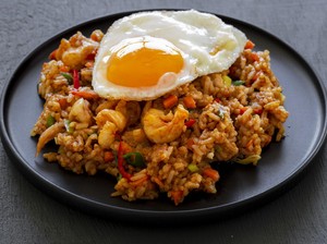 Resep Nasi Goreng Pedas yang Bikin Mata Melek