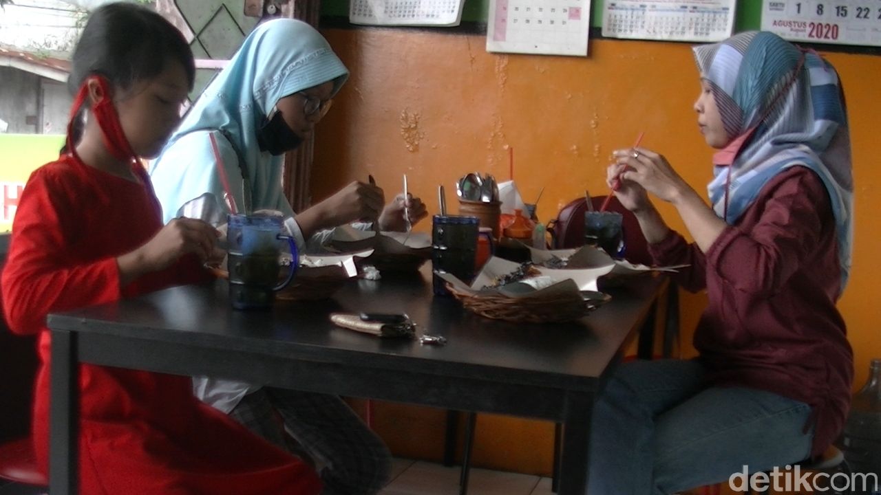 Nasi megono Bu Suli khas Pekalongan