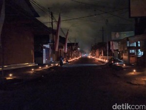Desa di Banyuwangi Nyalakan 7.500 Lampu Minyak Peringati HUT RI ke-75