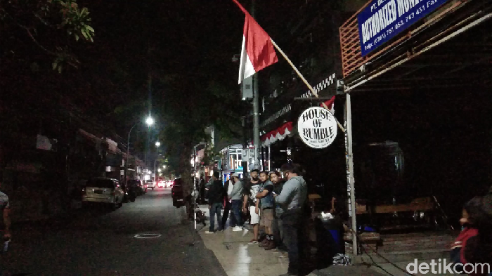 Polisi bubarkan perayaan ultah SID ke-25 di Bali