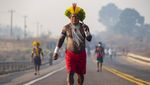 Protes Penanganan Corona, Suku Amazon Blokir Jalan di Brasil