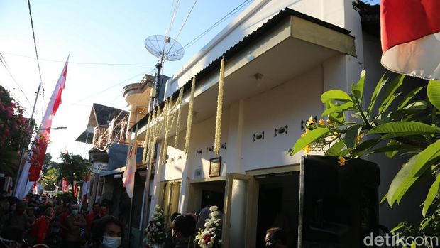 Risma Akan Jadikan Rumah Kelahiran Bung Karno di Jalan Peneleh Gang Pandean IV No 4 Jadi Museum