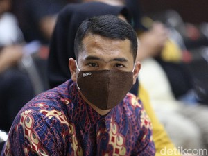 Pegawai Sebut Putra Siregar Beli Ponsel Kondisi Batangan di Batam