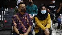 Kasus ini berawal sejak 2017, saat Putra membuka toko di Jalan Raya Condet, Jakarta Timur, yang menjual berbagai jenis merek ponsel. Jaksa mengatakan Putra membeli barang dari seorang DPO dan mengambil barang di Batam. Jaksa menyebut Putra Siregar menjalankan usahanya bersama La Hata, yang berperan mengoordinasi penerimaan barang, distribusi barang, serta menerima uang setoran penjualan, sekaligus mengirim via rekening bank hasil penjualan toko PS Store ke Putra setiap hari. Singkat cerita, pada 10 November 2017, Tim Penindakan dan Penyidikan Bea-Cukai Kanwil DJBC Jakarta memperoleh informasi terkait penjualan merek ponsel berbagai merk yang diduga belum menyelesaikan kebijakan kepabeanannya. Kemudian tim melakukan pemeriksaan dan ternyata nomor IMEI handphone yang ada di PS Store tidak terdaftar di Kemenperin.