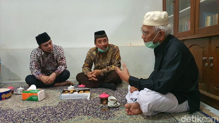 Suasana pertemuan Bupati Rembang Abdul Hafidz dan wakilnya Bayu Andriyanto dengan Gus Mus, Selasa (18/8/2020)