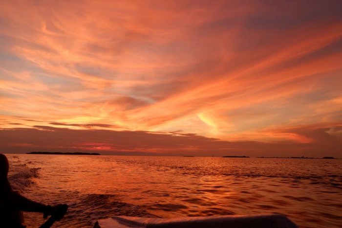 Sunset di Pulau Pramuka Sunset di Pulau Pramuka