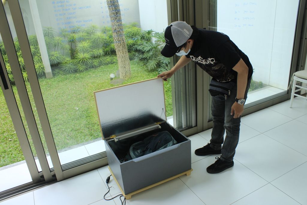 Alat disinfeksi virus dan kuman yang dikembangkan pemuda di Bandung.