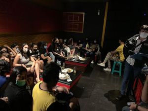 Polri: Rapid Test 64 LC-Muncikari Venesia BSD Karaoke Nonreaktif COVID-19
