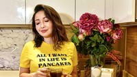 Chef Marinka memang dikenal sebagai sosok yang seksi di usia 40 tahun. Dok. Instagram/rinrinmarinka