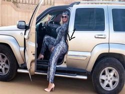 Foto Editan Konyol Demi Eksis di Medsos